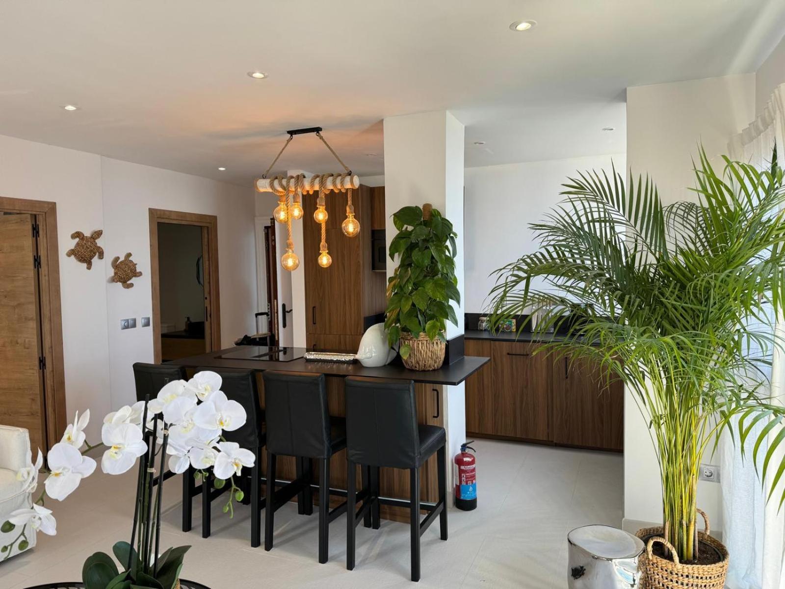 Marbella Beachfront Apartment Zewnętrze zdjęcie